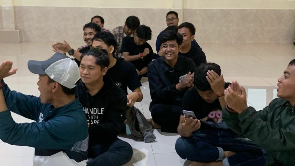 Pronunciation Class di Mr.Bob Kampung Inggris, Super Seru! - Mr.BOB Kampung Inggris Kampung Inggris