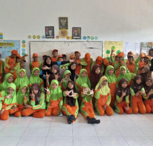 Seru-nya Program "Mr.BOB MENGAJAR", Khusus Bagi Member Paket 2 Bulan & Paket 3 Bulan. - Mr.BOB Kampung Inggris mr bob kampung inggris pare kediri mengajarIMG 2641